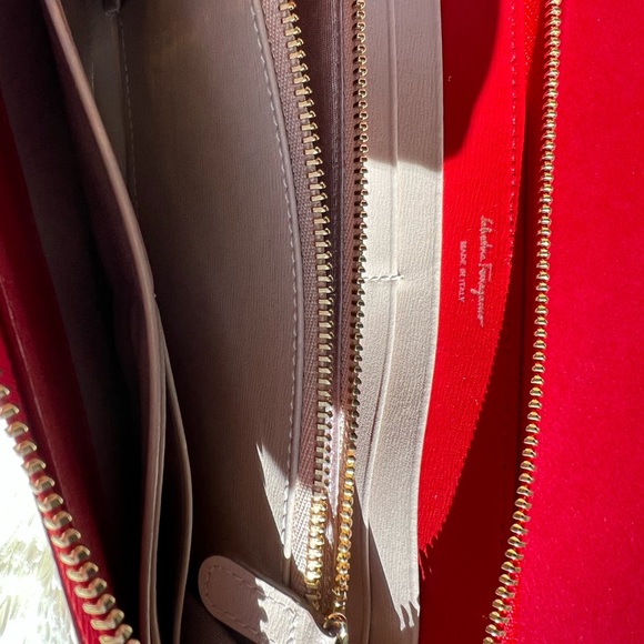 Salvatore Ferragamo Red Calf Wallet - Picture 7 of 9